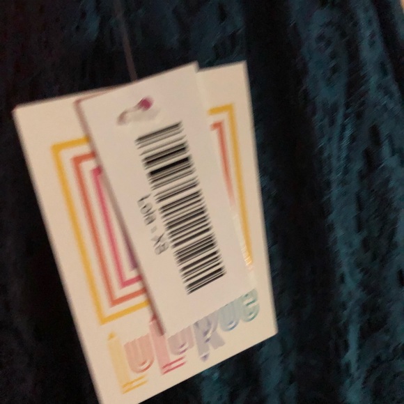 Lularoe lace pull on skirt never worn, bluish green color. - Picture 2 of 3